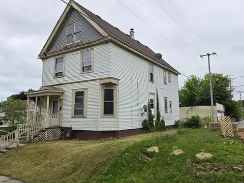 421 E Chambers #421A, Milwaukee, WI 53212