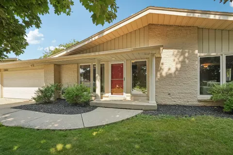 12460 W Crawford, New Berlin, WI 53151