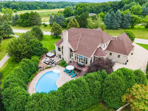 1904 E Juniper, Hartland, WI 53029