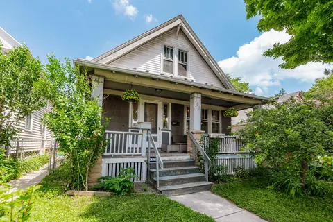 168 E Rosedale, Milwaukee, WI 53207