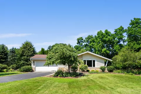 10615 N Oconnell, Mequon, WI 53097