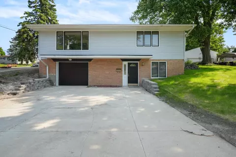 1103 9th, Union Grove, WI 53182