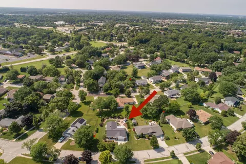 4820 Sutton, Greendale, WI 53129