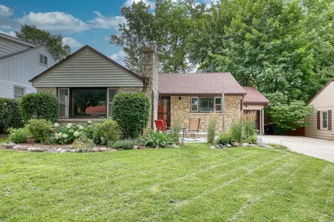 11817 W Homewood, Wauwatosa, WI 53226
