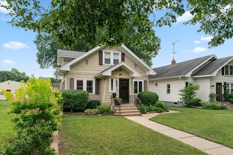421 23rd, La Crosse, WI 54601
