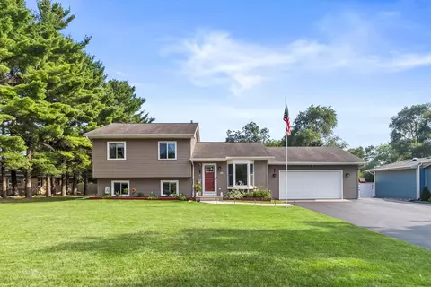 615 Andrew, Eagle, WI 53119