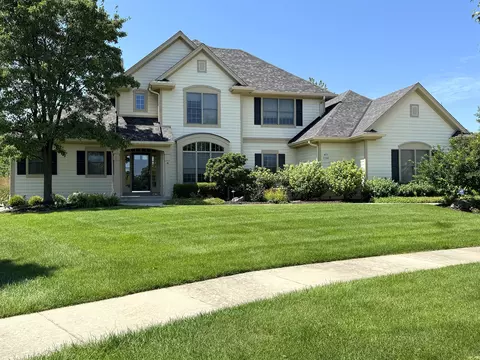 n74w7842 Rolling Mdw, Cedarburg, WI 53012