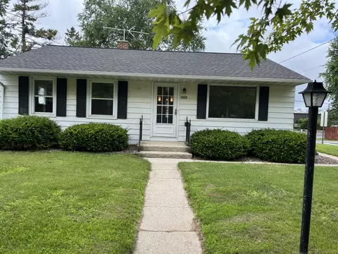 1112 N 23rd, Manitowoc, WI 54220