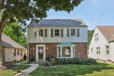 2909 N 77th, Milwaukee, WI 53222