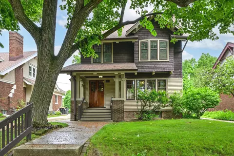 6824 Cedar, Wauwatosa, WI 53213