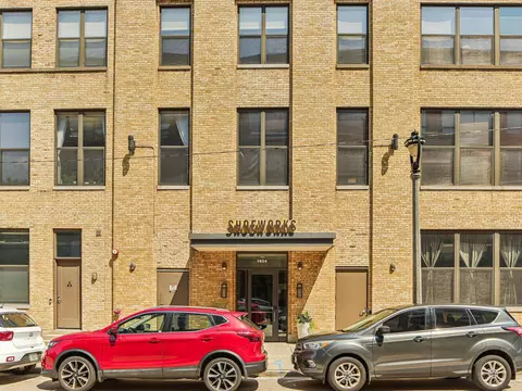 1924 N Hubbard #314, Milwaukee, WI 53212