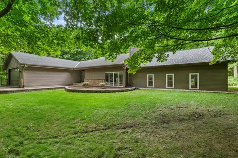 29209 Manor, Waterford, WI 53185