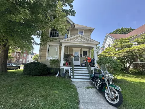 1600 N Main #1600 1/2, Racine, WI 53402