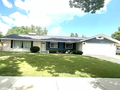 3232 S 119th, West Allis, WI 53227
