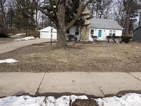 2313 Deckner, Green Bay, WI 54302