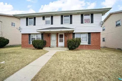 6548 W W Ml, Milwaukee, WI 53218