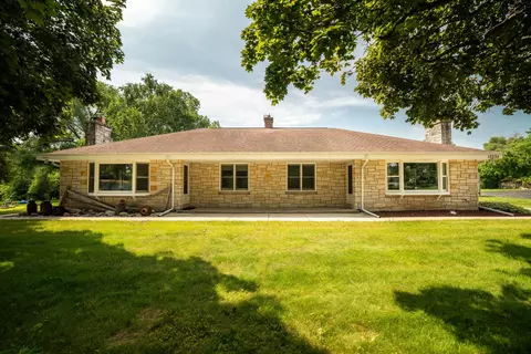 13333 W Cleveland #13335, New Berlin, WI 53151