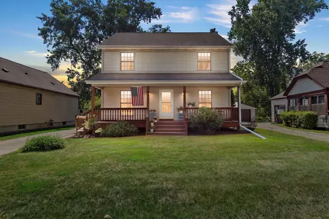 605 S 105th, West Allis, WI 53214