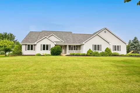 9303 S 47th, Franklin, WI 53132