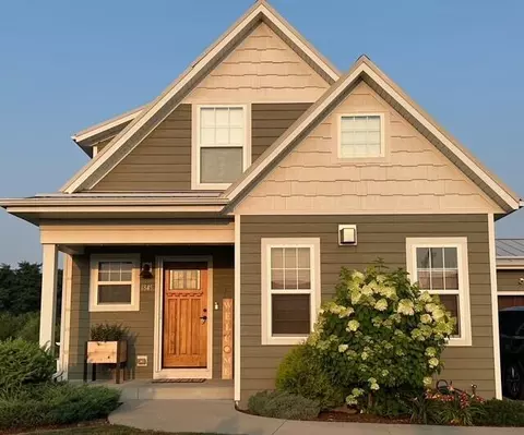 1845 Farm Vw, Grafton, WI 53024