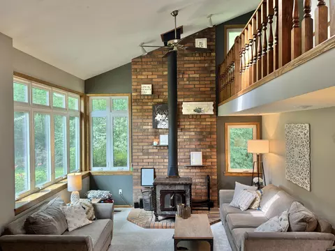 n45w32552 Watertown Plank, Nashotah, WI 53058