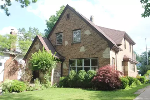 1905 E Beverly, Shorewood, WI 53211