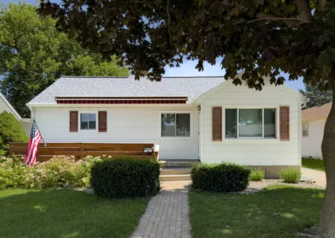 1423 S 31st, Manitowoc, WI 54220