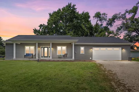 9774 270th, Trevor, WI 53179