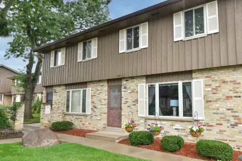 9802 W Morgan, Milwaukee, WI 53228