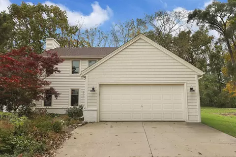 27021 S Elm, Norway, WI 53185