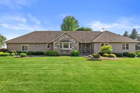 n8271 County Road E, Watertown, WI 53094