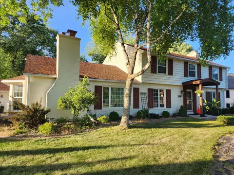 18530 Pleasant, Brookfield, WI 53045