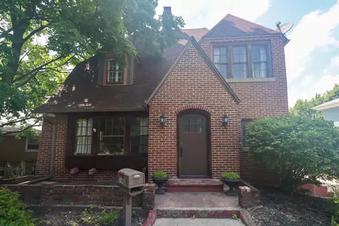 7842 Pershing, Kenosha, WI 53142
