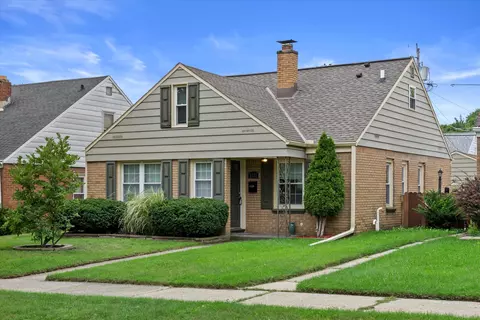 3227 N 79th, Milwaukee, WI 53222