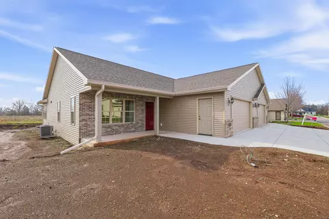 336 Twilight, Fond Du Lac, WI 54937