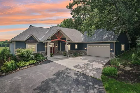 761 County Road Zz, North Prairie, WI 53153
