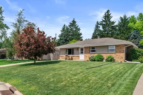 4254 Pine Rdg, Racine, WI 53403