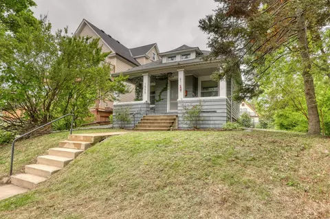 1555 S 74th, West Allis, WI 53214