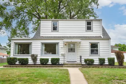 2221 W Howard, Milwaukee, WI 53221