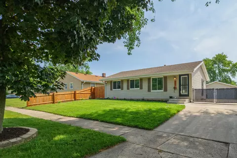 4609 Pershing, Kenosha, WI 53144