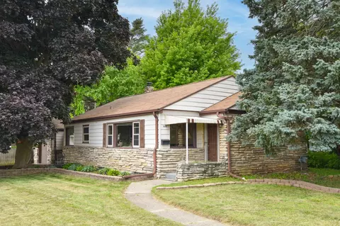 1016 Emerson, South Milwaukee, WI 53172