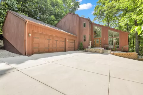 16645 Tanglewood, Brookfield, WI 53005