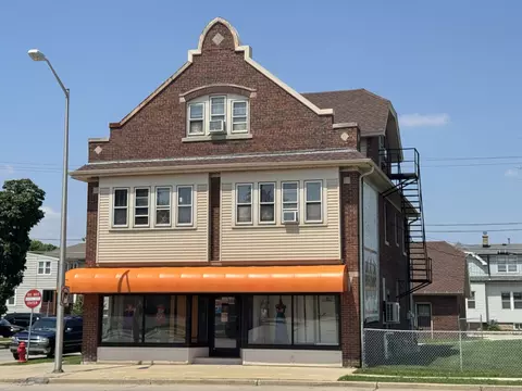 2260 S 69th, West Allis, WI 53219