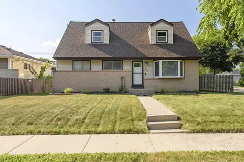 3600 W Parnell, Milwaukee, WI 53221