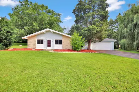 w276s8945 Hidden Lks, Mukwonago, WI 53149