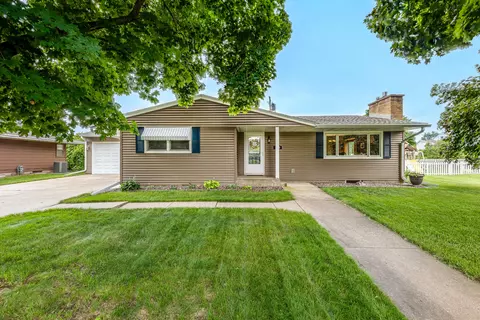 2210 Sisson, La Crosse, WI 54601