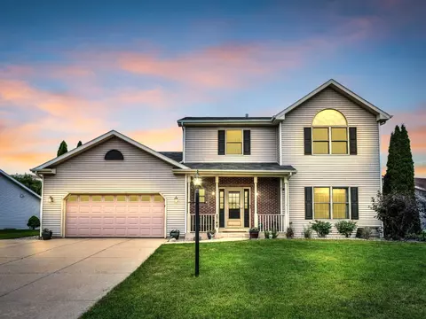 2748 Deer Crk, Mount Pleasant, WI 53406