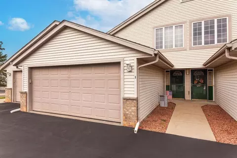 883 E Loos #1, Hartford, WI 53027