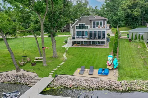 6507 Riverside, Waterford, WI 53185