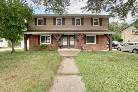 833 State #835, Oconomowoc, WI 53066